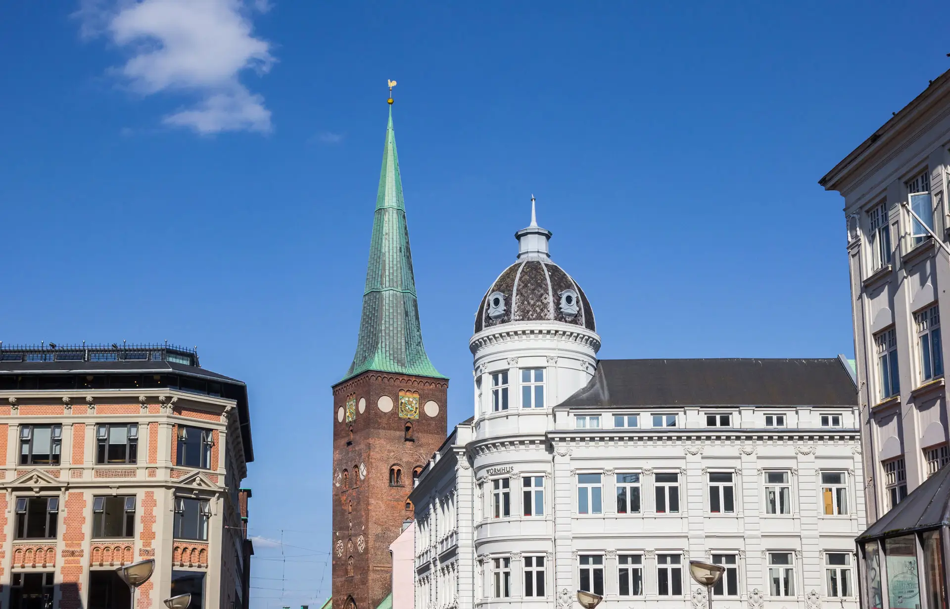 Vigtige juridiske aspekter ved udlejning af erhvervsejendomme i Danmark i 2025
